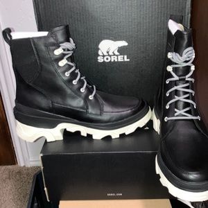 SOREL Brex boot lace up